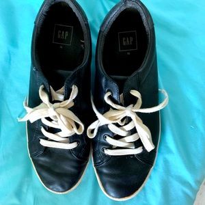 Gap casual sneakers, size 10, black